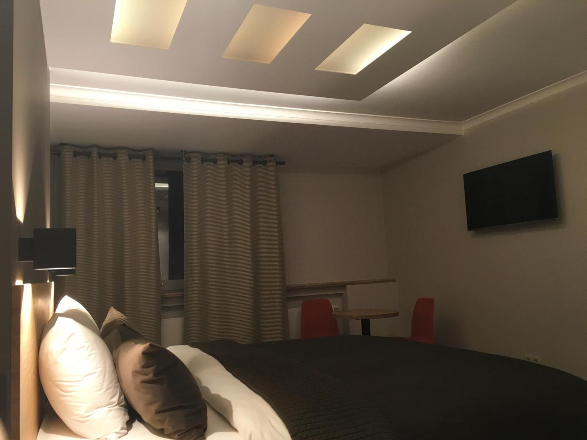 Hotel The New Fox Affligem Rum bild